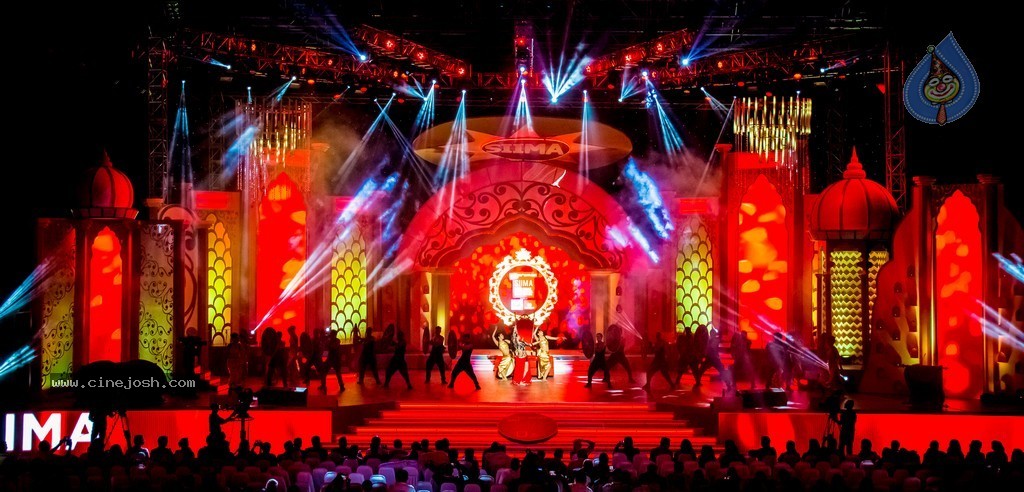 Celebs at SIIMA 2014 - 396 / 431 photos