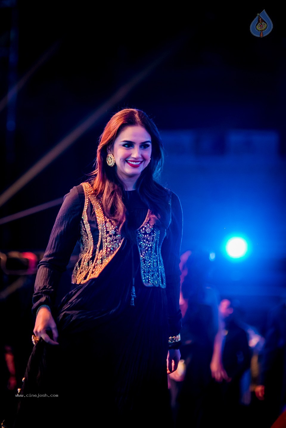 Celebs at SIIMA Awards Day 2 - 4 / 152 photos