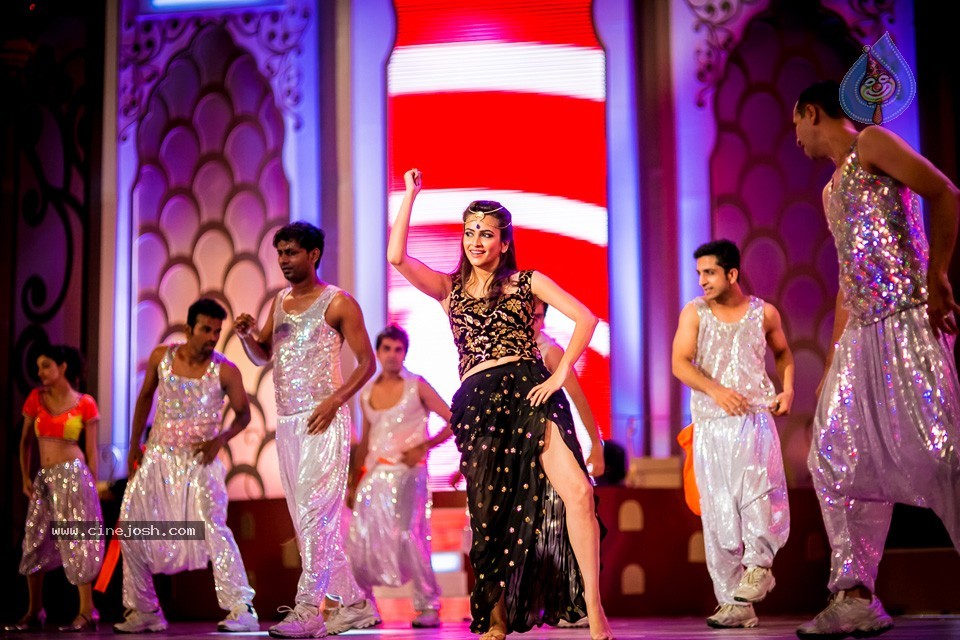 Celebs at SIIMA Awards Day 2 - 25 / 152 photos