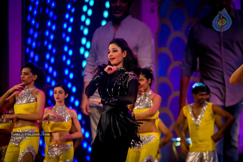 Celebs at SIIMA Awards Day 2 - 26 / 152 photos