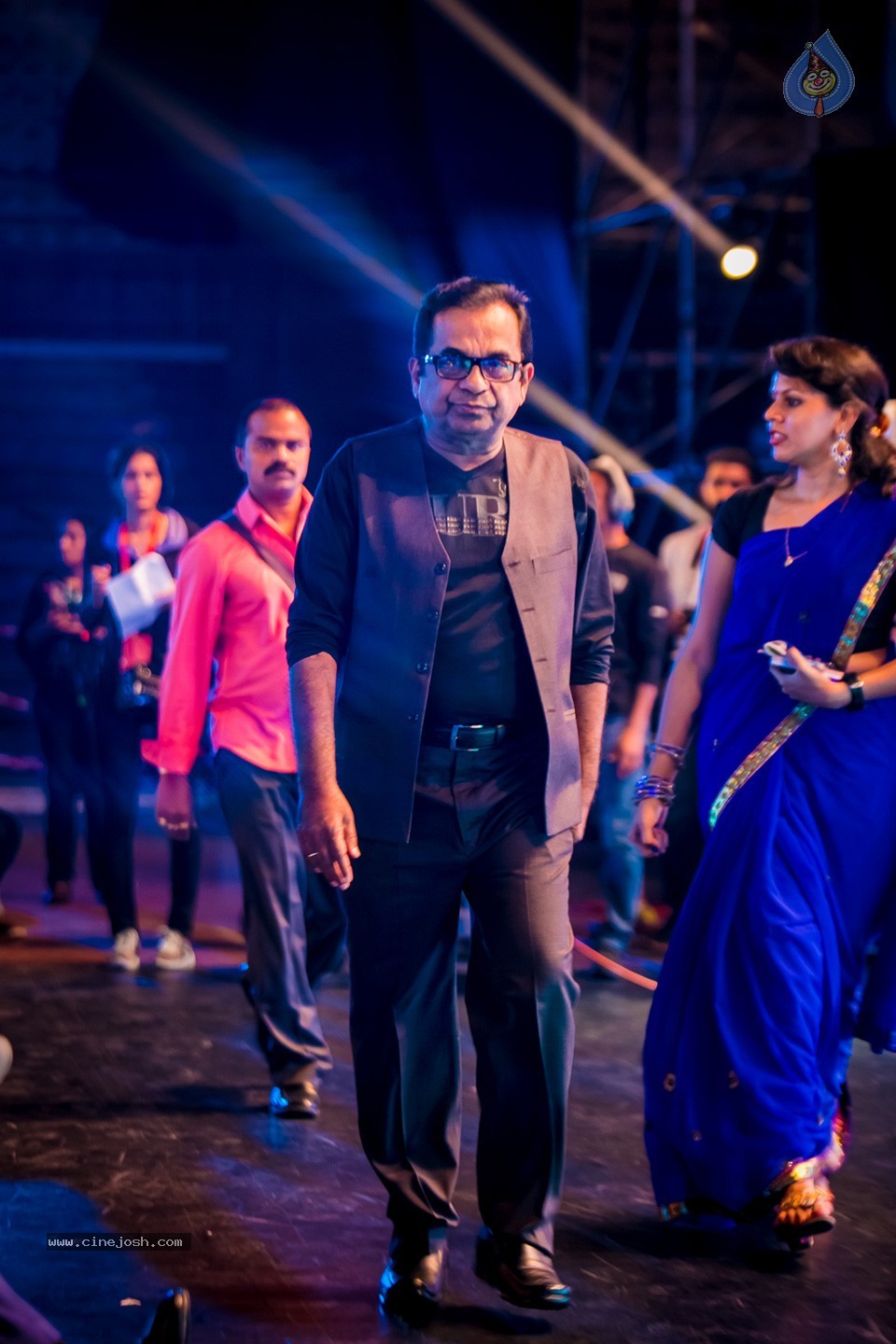 Celebs at SIIMA Awards Day 2 - 35 / 152 photos