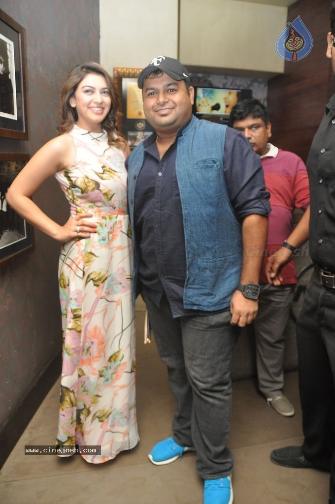 Celebs at SS Thaman Charity Show - 20 / 233 photos