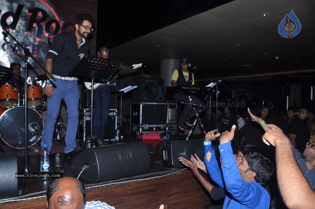 Celebs at SS Thaman Charity Show - 77 / 233 photos