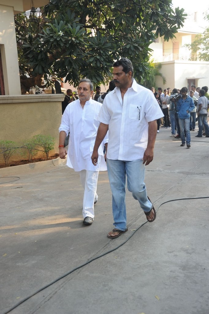 Celebs Condolences to Nandamuri Janakiram Photos - 22 / 351 photos