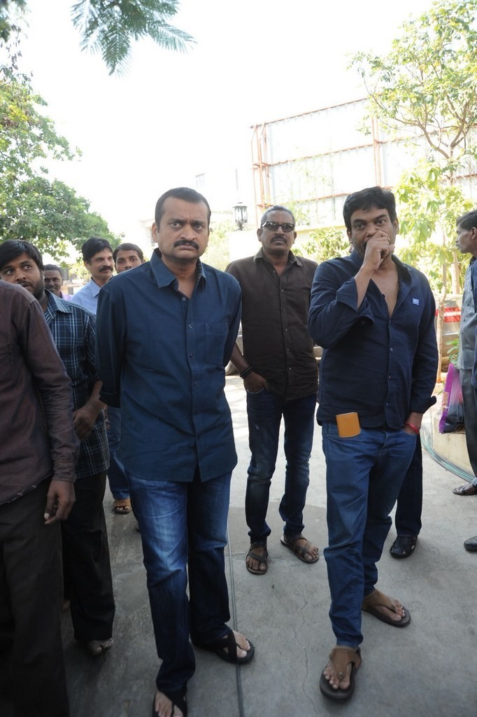 Celebs Condolences to Nandamuri Janakiram Photos - 38 / 351 photos