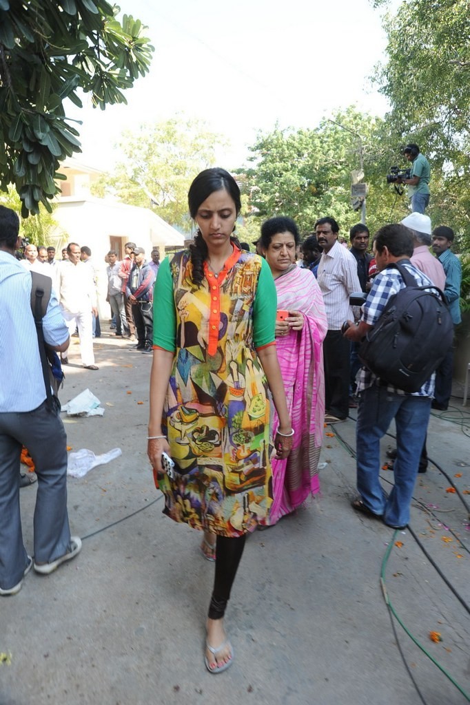 Celebs Condolences to Nandamuri Janakiram Photos - 64 / 351 photos