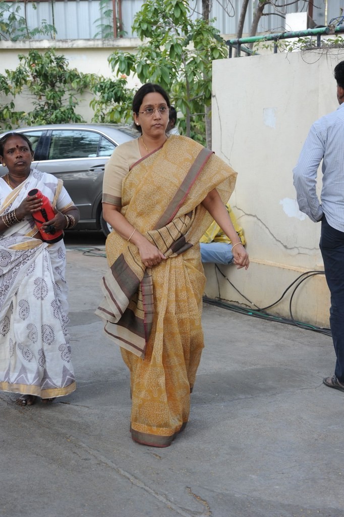 Celebs Condolences to Nandamuri Janakiram Photos - 75 / 351 photos