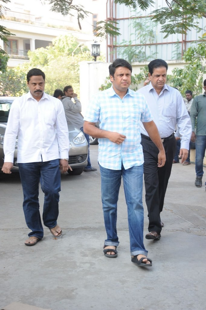 Celebs Condolences to Nandamuri Janakiram Photos - 143 / 351 photos