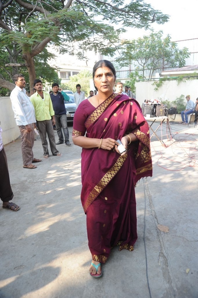 Celebs Condolences to Nandamuri Janakiram Photos - 144 / 351 photos