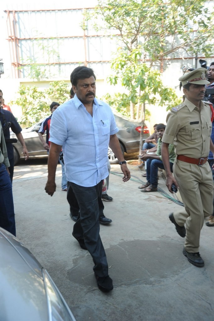 Celebs Condolences to Nandamuri Janakiram Photos - 163 / 351 photos