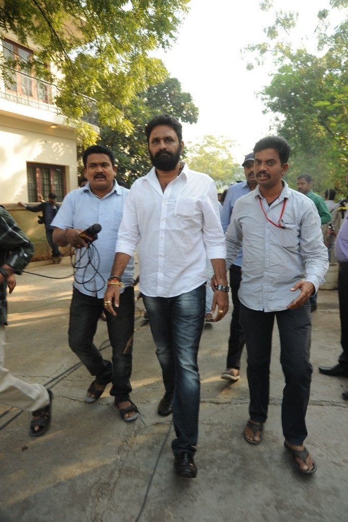 Celebs Condolences to Nandamuri Janakiram Photos - 201 / 351 photos