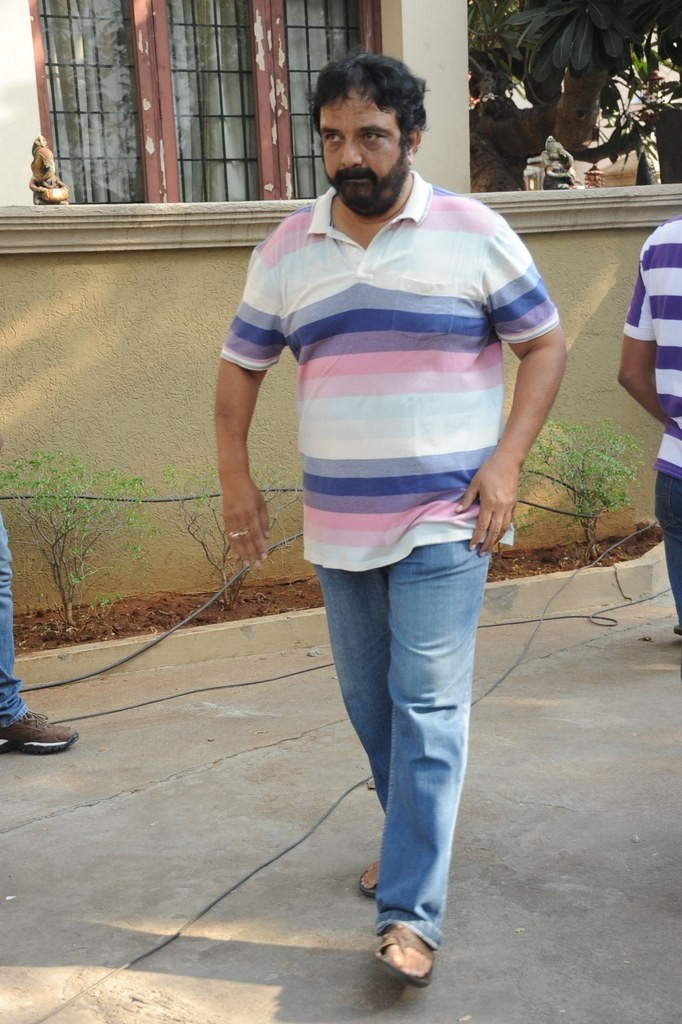 Celebs Condolences to Nandamuri Janakiram Photos - 332 / 351 photos