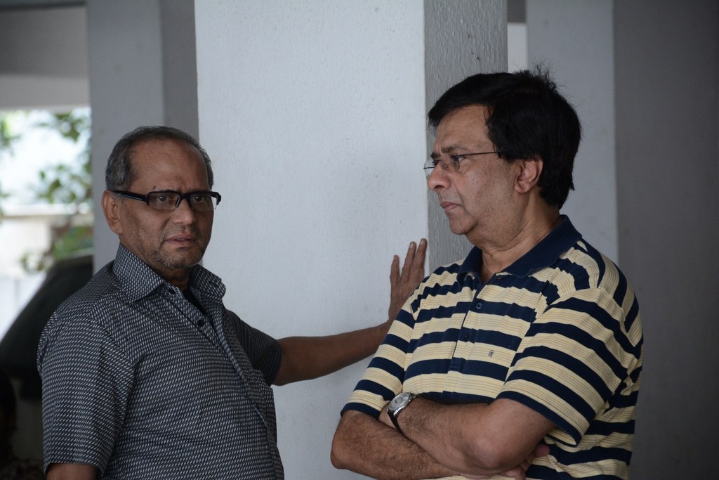 Celebs Pay Homage to K Balachander Son - 62 / 122 photos