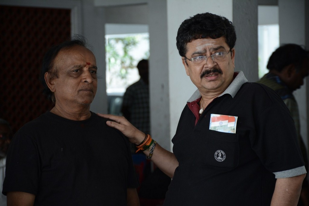 Celebs Pay Homage to K Balachander Son - 64 / 122 photos