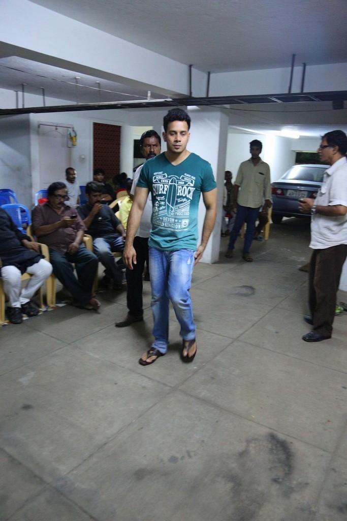 Celebs Pay Homage to K Balachander Son - 66 / 122 photos