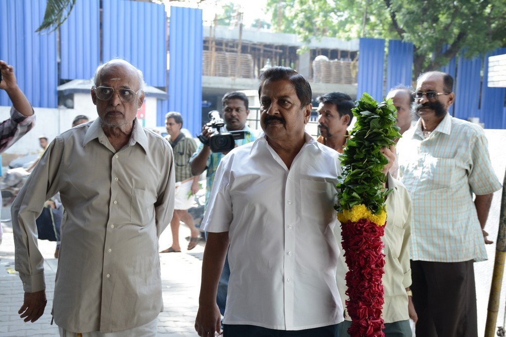 Celebs Pay Homage to K Balachander Son - 69 / 122 photos