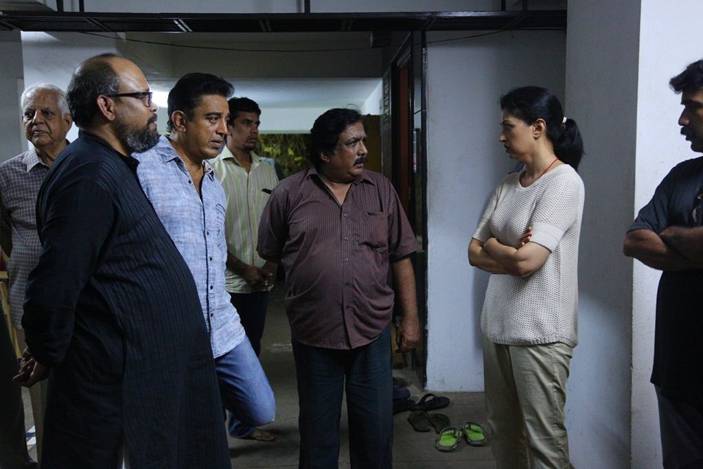 Celebs Pay Homage to K Balachander Son - 70 / 122 photos