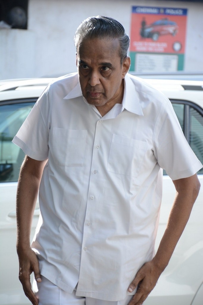 Celebs Pay Homage to K Balachander Son - 83 / 122 photos