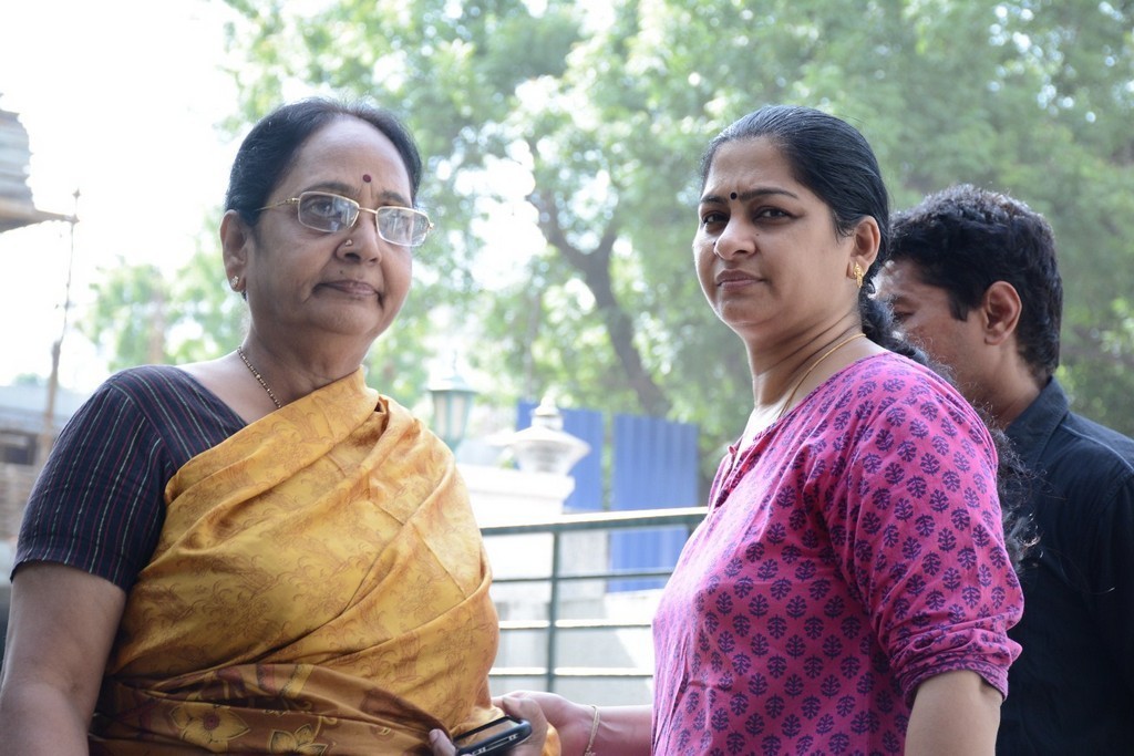 Celebs Pay Homage to K Balachander Son - 102 / 122 photos