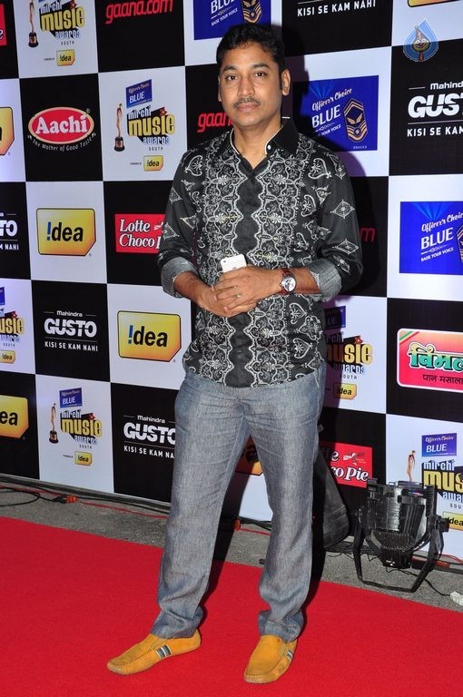 Celebs at Mirchi Music Awards 2014 Photos 1 - 49 / 68 photos
