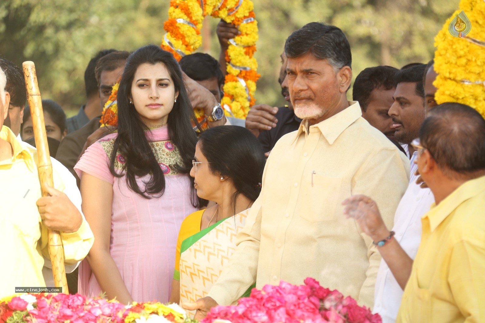 Chandrababu Naidu Family at NTR Ghat - 49 / 90 photos