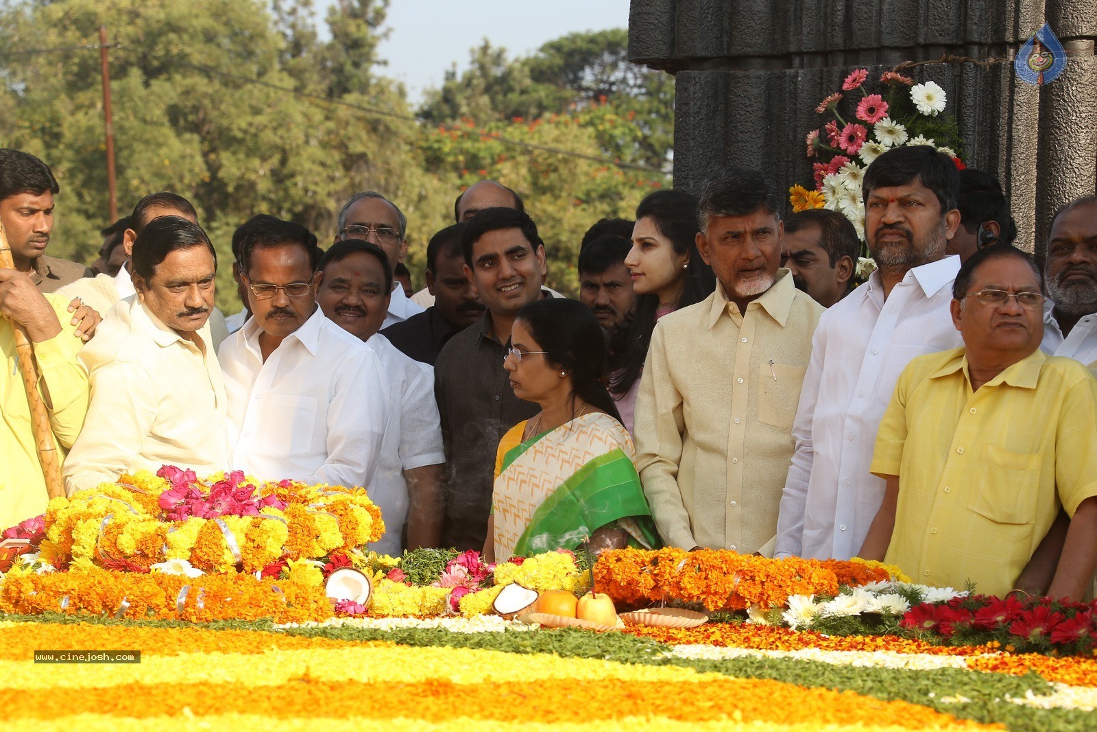 Chandrababu Naidu Family at NTR Ghat - 71 / 90 photos