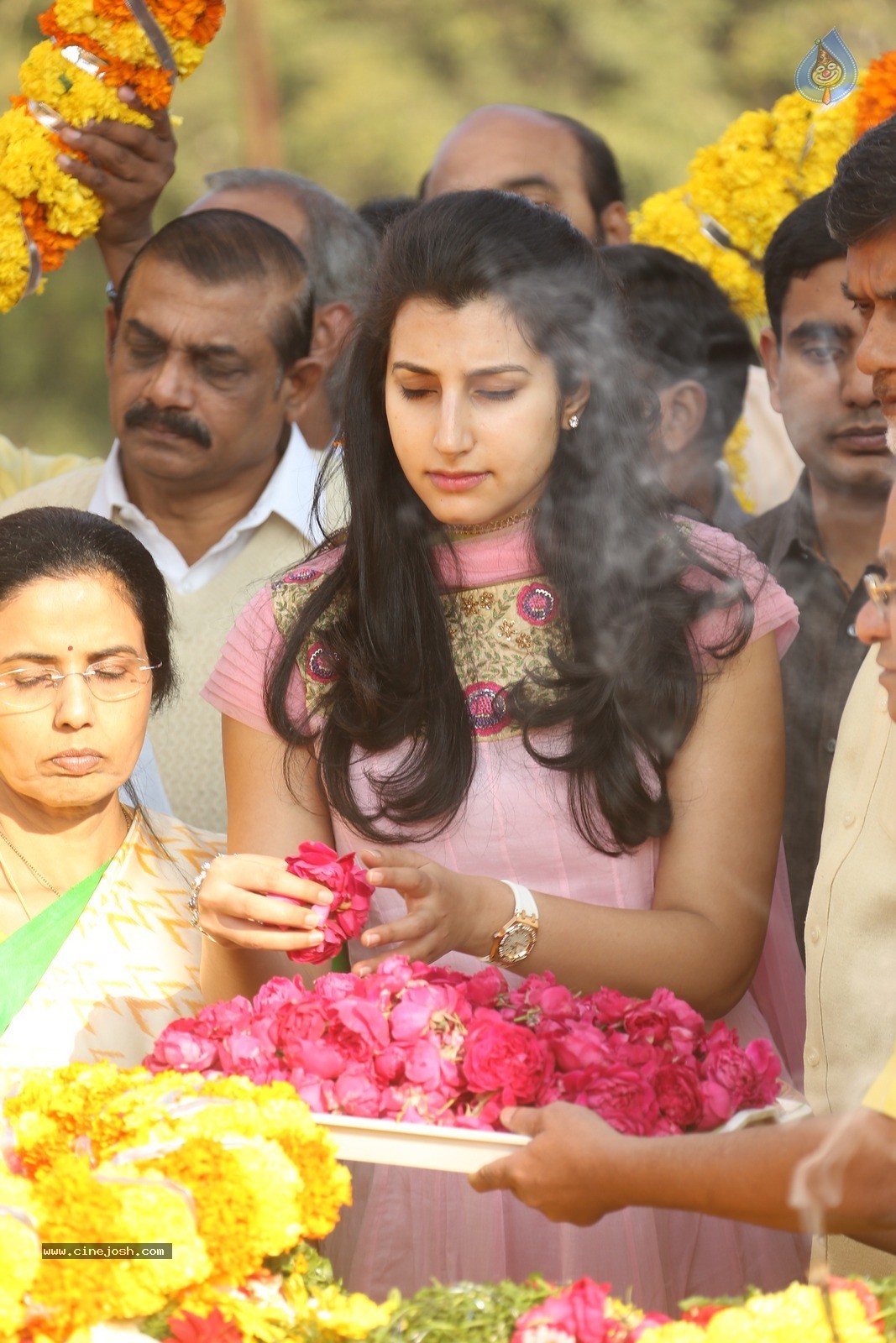 Chandrababu Naidu Family at NTR Ghat - 82 / 90 photos