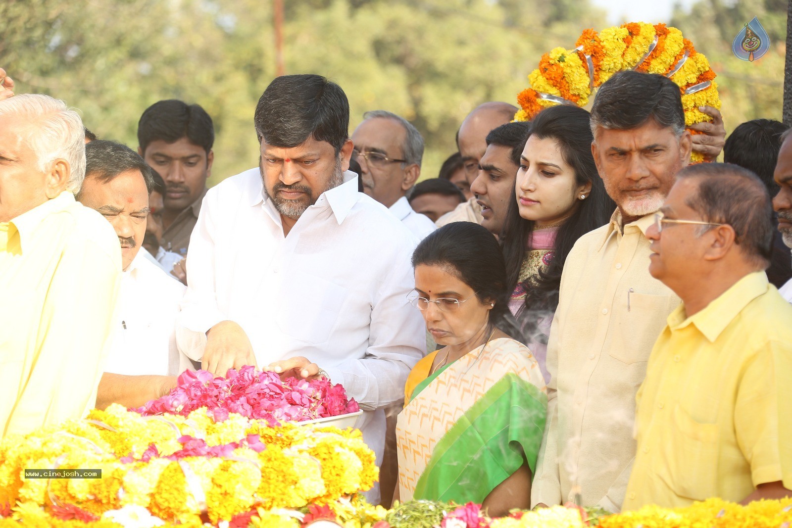 Chandrababu Naidu Family at NTR Ghat - 84 / 90 photos