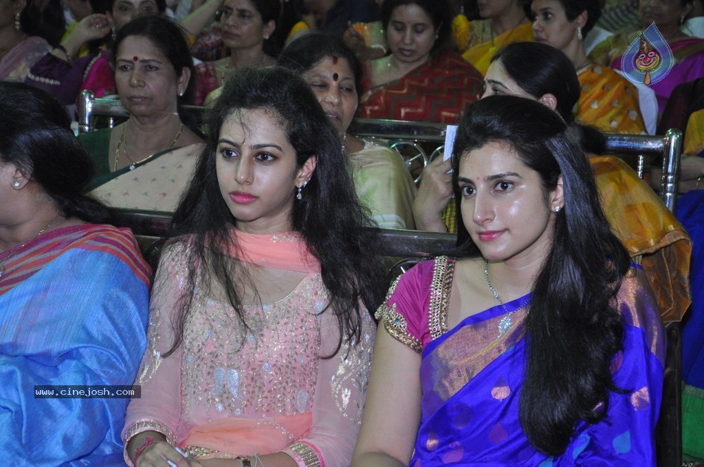 Chandrababu Naidu Sworn in as Andhra Pradesh CM - 15 / 150 photos