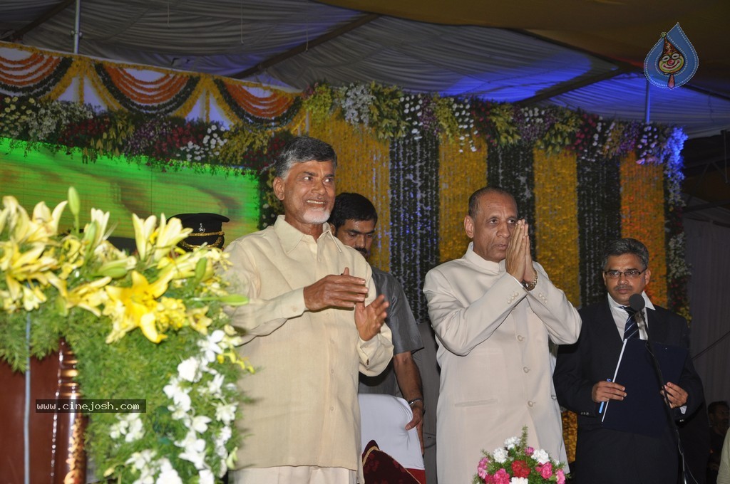Chandrababu Naidu Sworn in as Andhra Pradesh CM - 28 / 150 photos