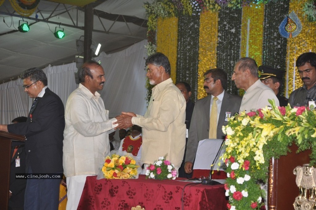 Chandrababu Naidu Sworn in as Andhra Pradesh CM - 60 / 150 photos