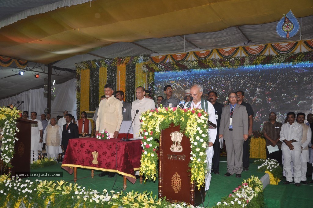 Chandrababu Naidu Sworn in as Andhra Pradesh CM - 77 / 150 photos
