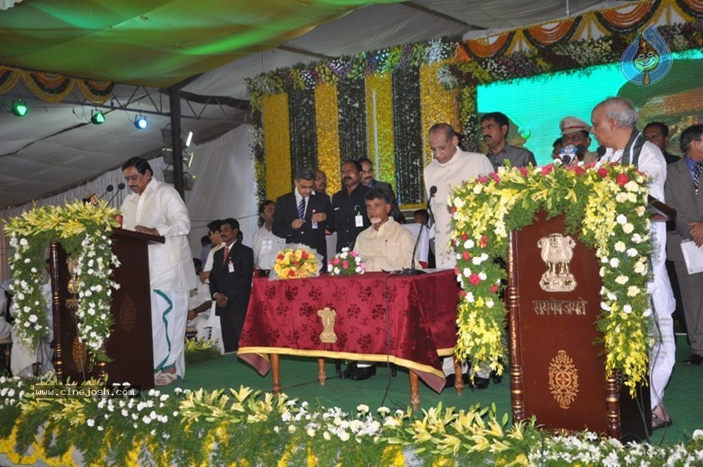Chandrababu Naidu Sworn in as Andhra Pradesh CM - 82 / 150 photos
