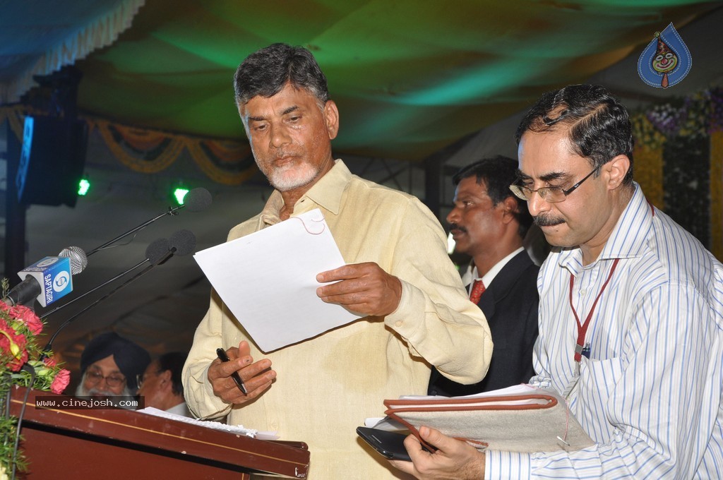 Chandrababu Naidu Sworn in as Andhra Pradesh CM - 89 / 150 photos