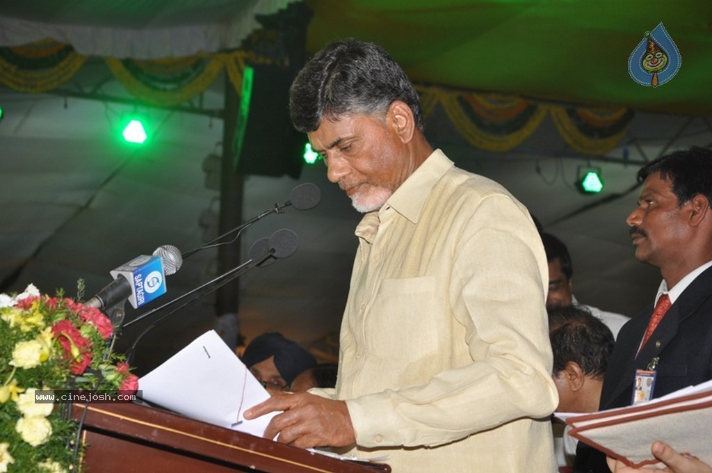 Chandrababu Naidu Sworn in as Andhra Pradesh CM - 97 / 150 photos