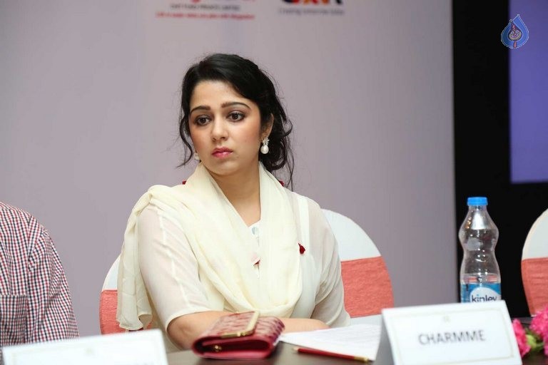 Charmme at Pink Ribbon Campaign 2015 Event - 26 / 42 photos