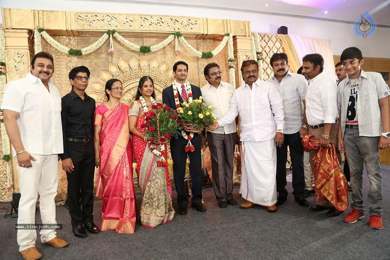 Chennai Kamala Theater MD Son Reception - 23 / 60 photos