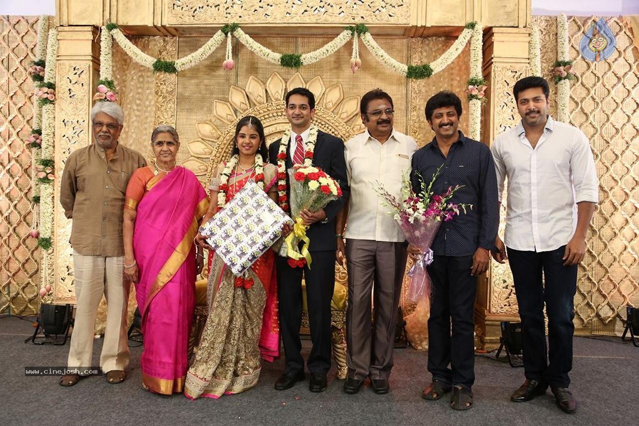 Chennai Kamala Theater MD Son Reception - 29 / 60 photos