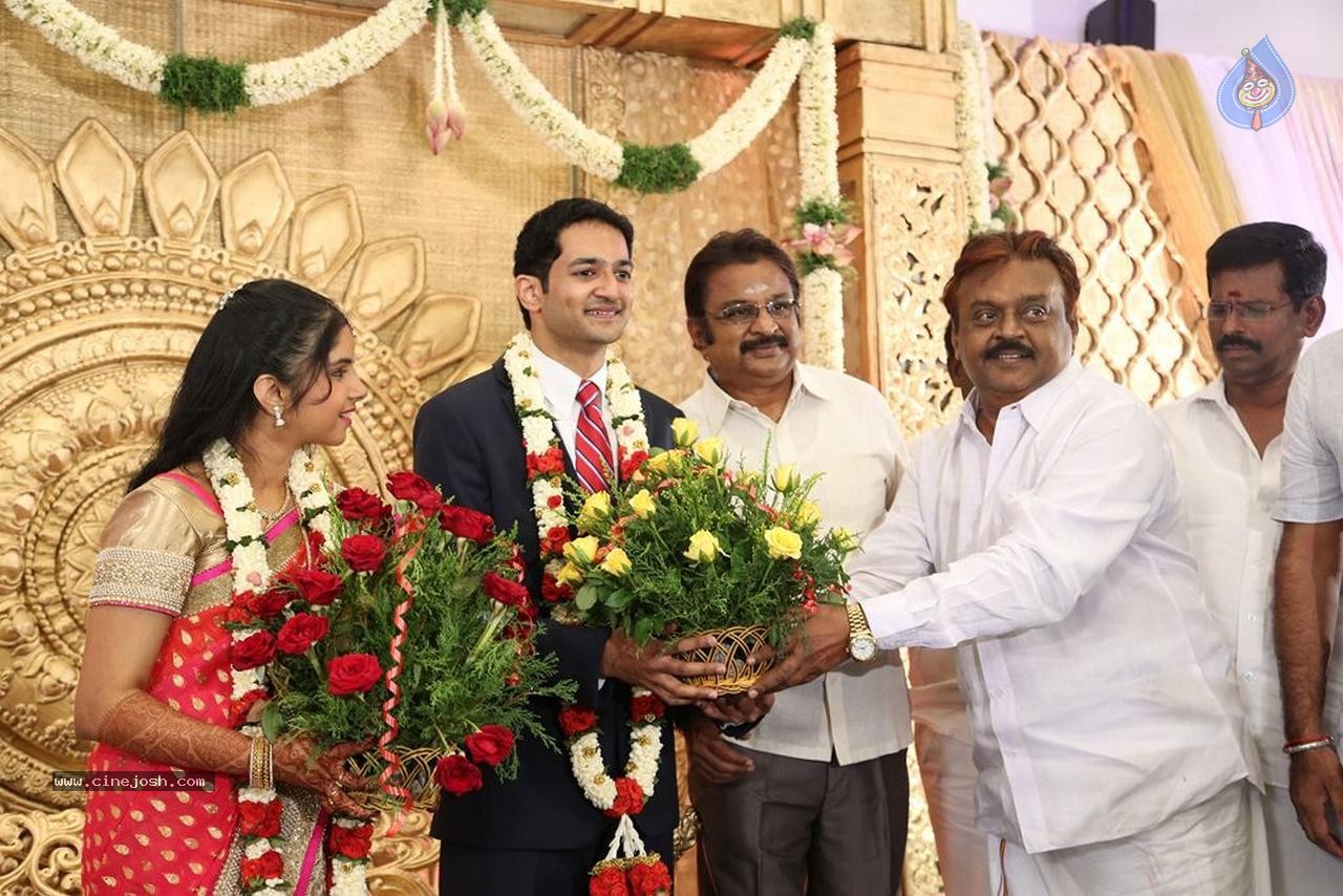 Chennai Kamala Theater MD Son Reception - 31 / 60 photos