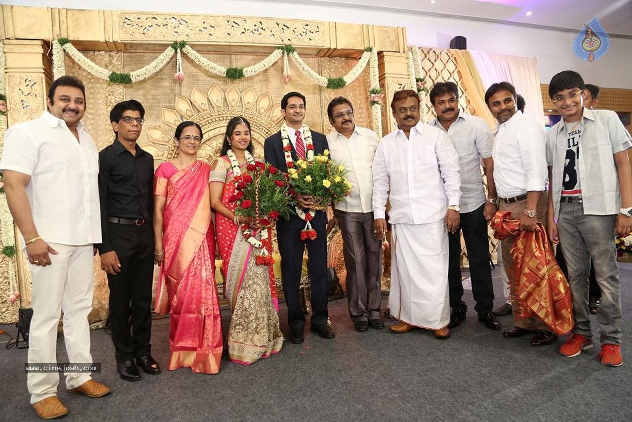 Chennai Kamala Theater MD Son Reception - 40 / 60 photos