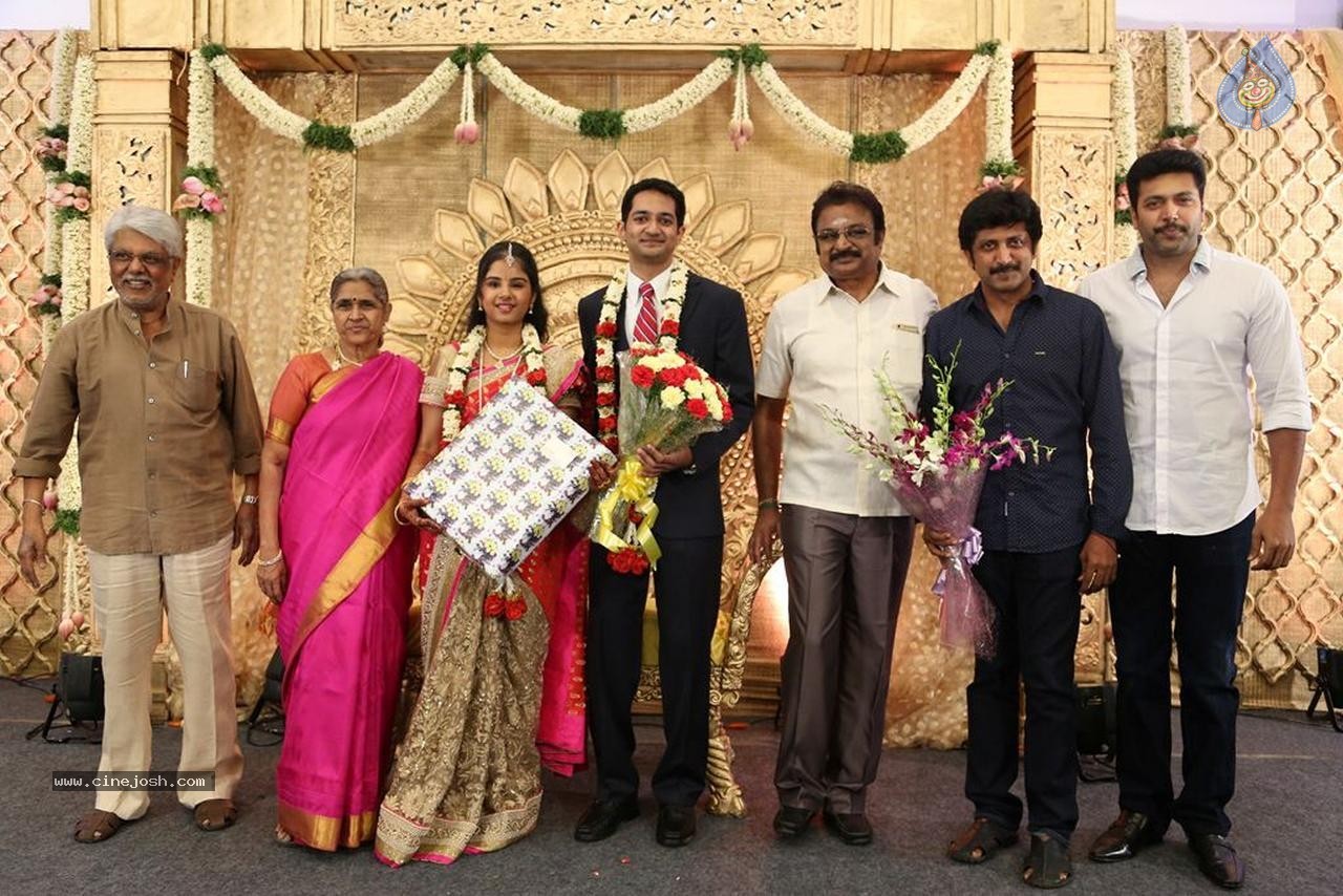Chennai Kamala Theater MD Son Reception - 48 / 60 photos