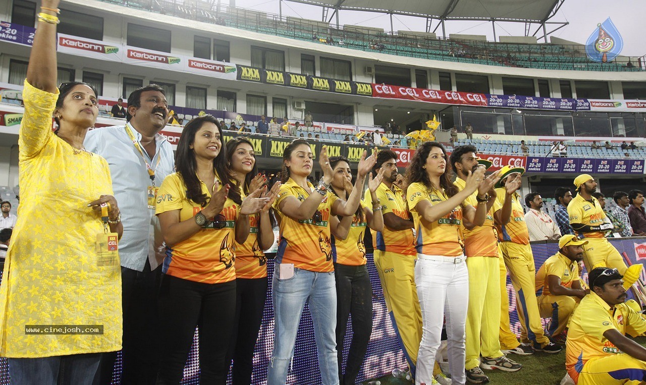 Chennai Rhinos Vs Karnataka Bulldozers Match Photos - 11 / 150 photos
