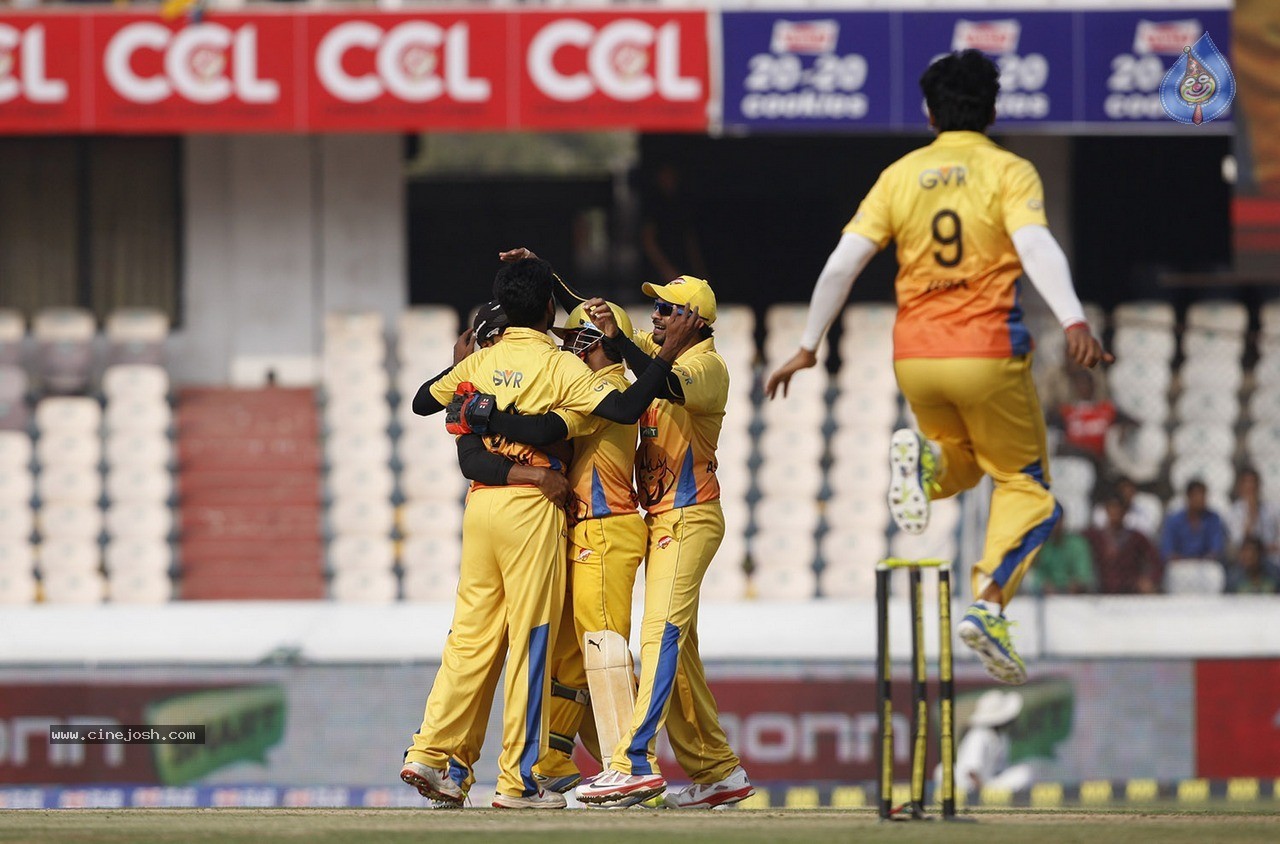 Chennai Rhinos Vs Karnataka Bulldozers Match Photos - 20 / 150 photos