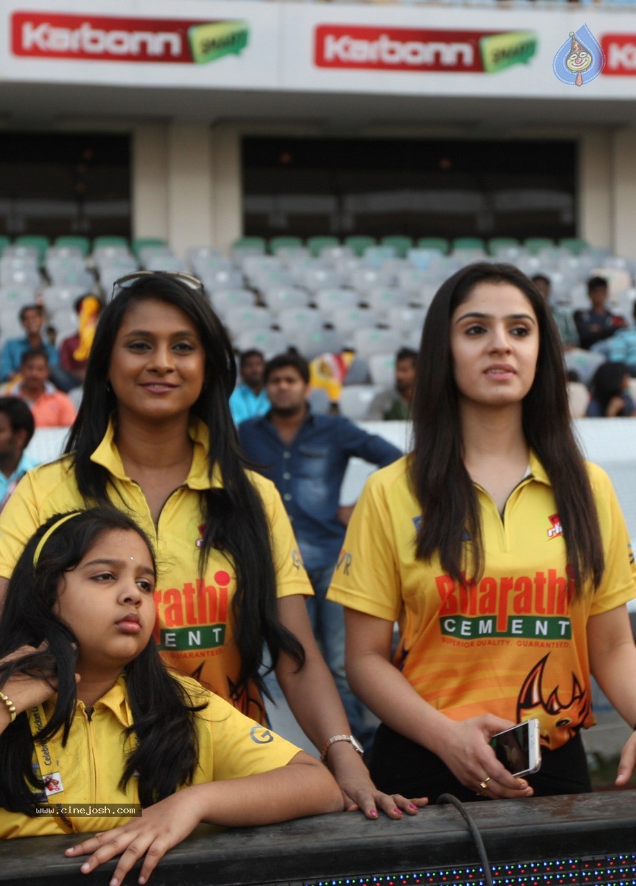 Chennai Rhinos Vs Karnataka Bulldozers Match Photos - 59 / 150 photos