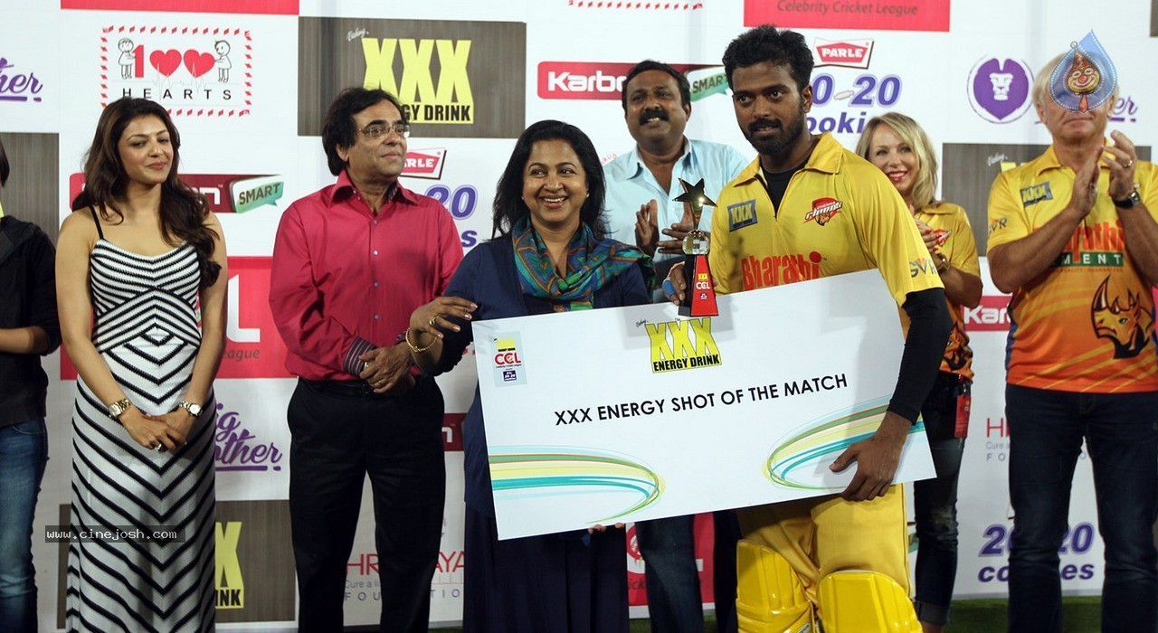 Chennai Rhinos Vs Karnataka Bulldozers Match Photos - 90 / 150 photos