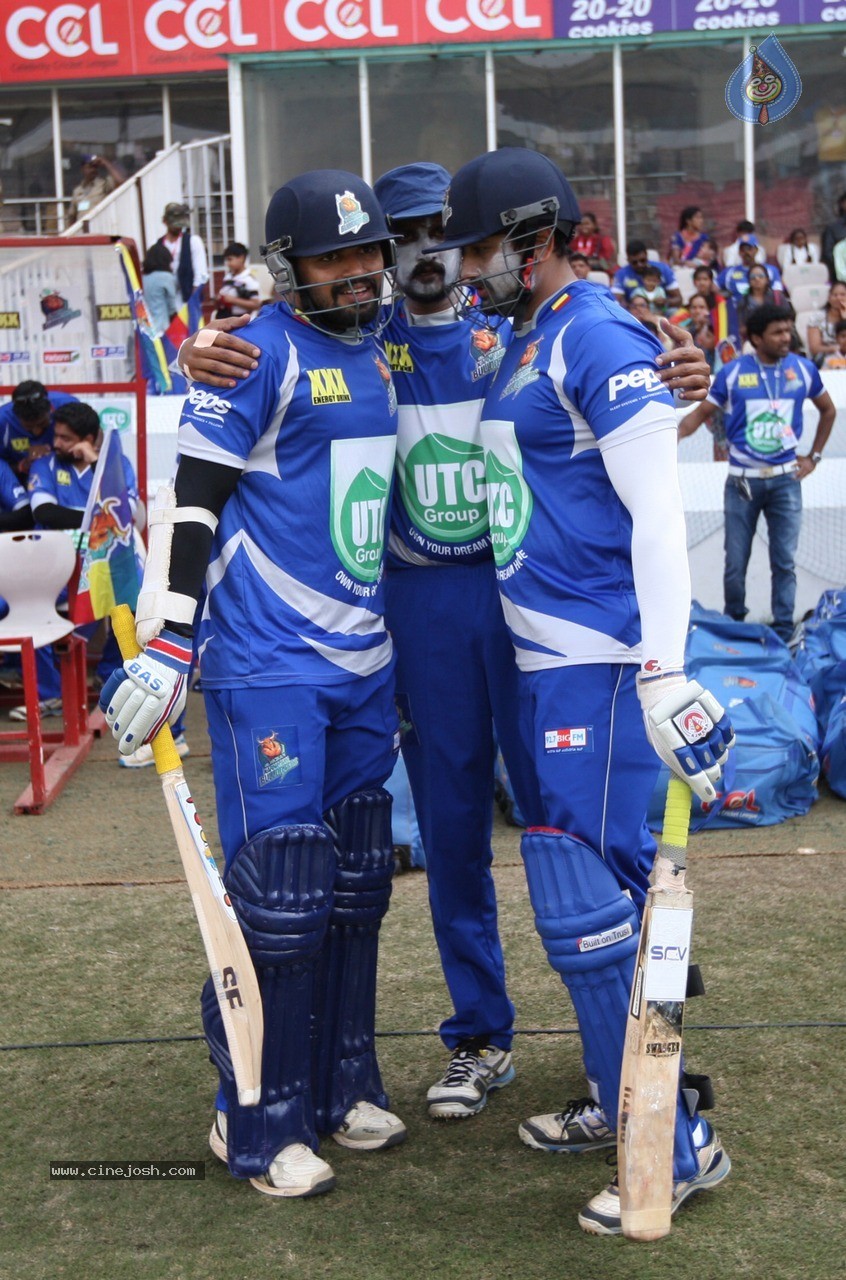 Chennai Rhinos Vs Karnataka Bulldozers Match Photos - 96 / 150 photos