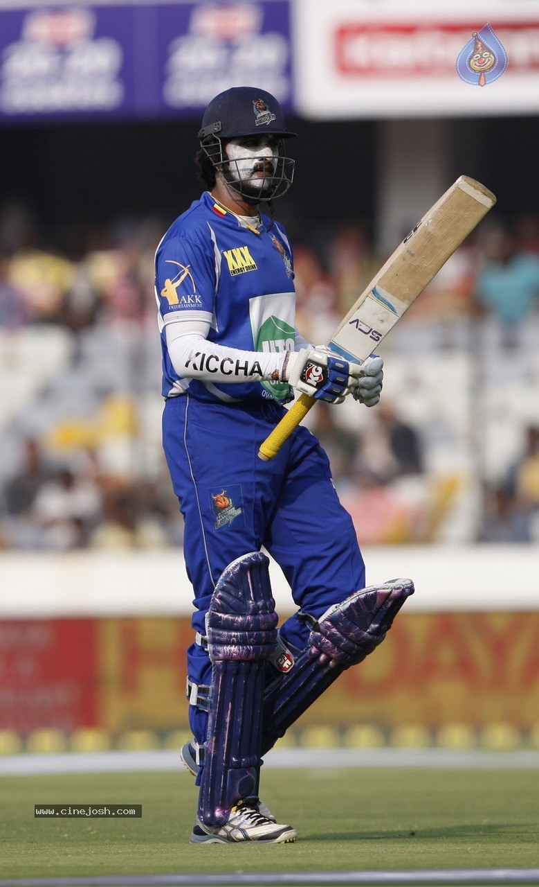 Chennai Rhinos Vs Karnataka Bulldozers Match Photos - 108 / 150 photos