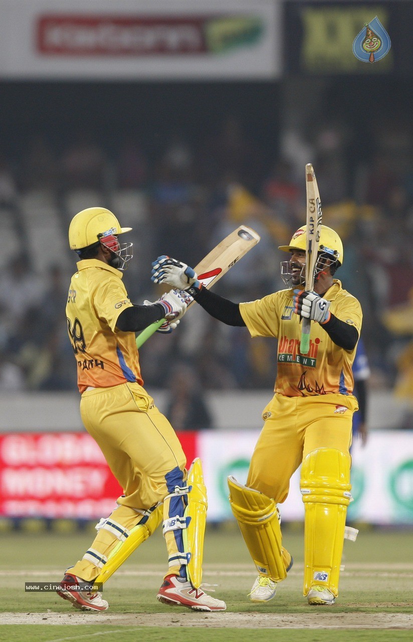 Chennai Rhinos Vs Karnataka Bulldozers Match Photos - 115 / 150 photos