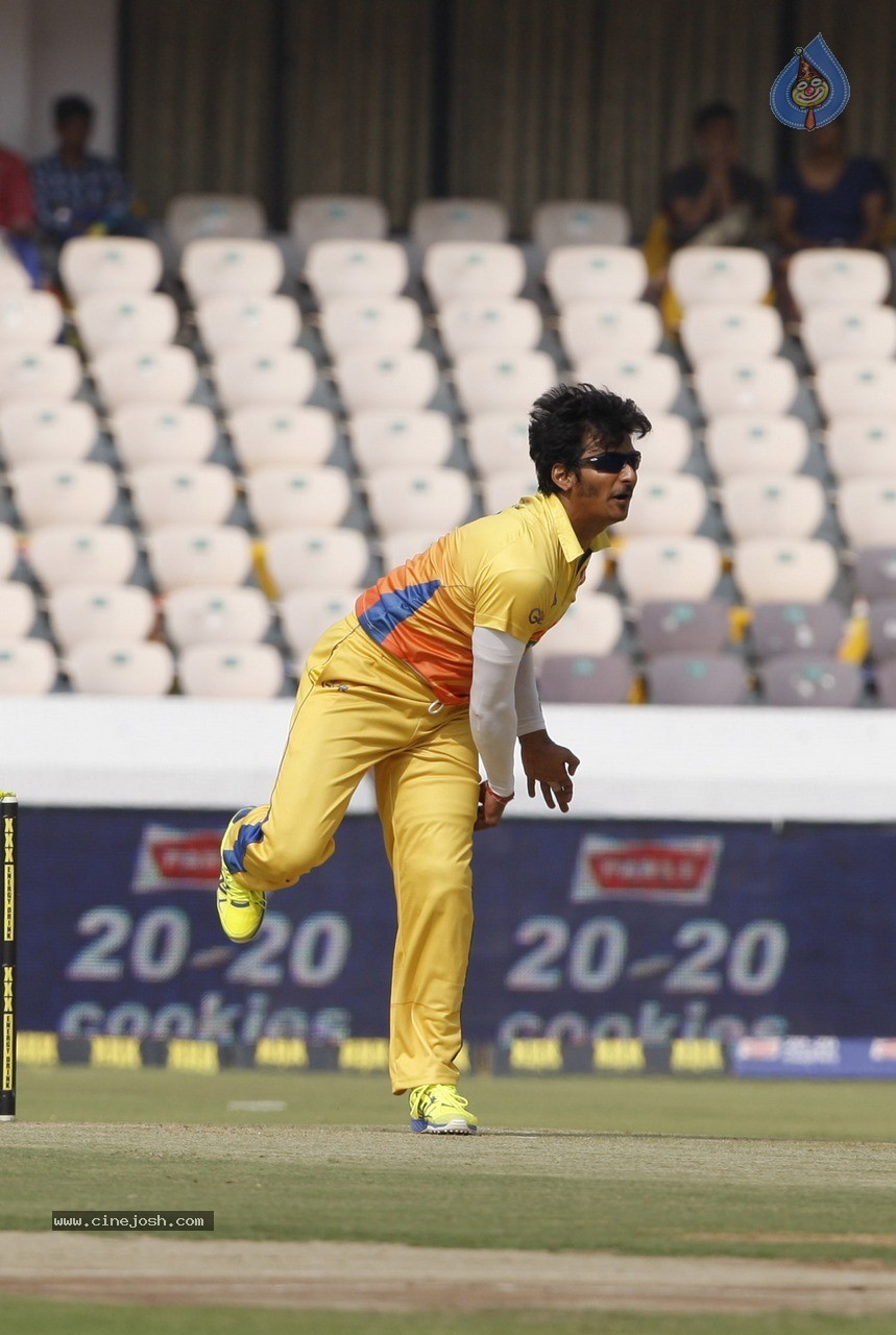 Chennai Rhinos Vs Karnataka Bulldozers Match Photos - 140 / 150 photos