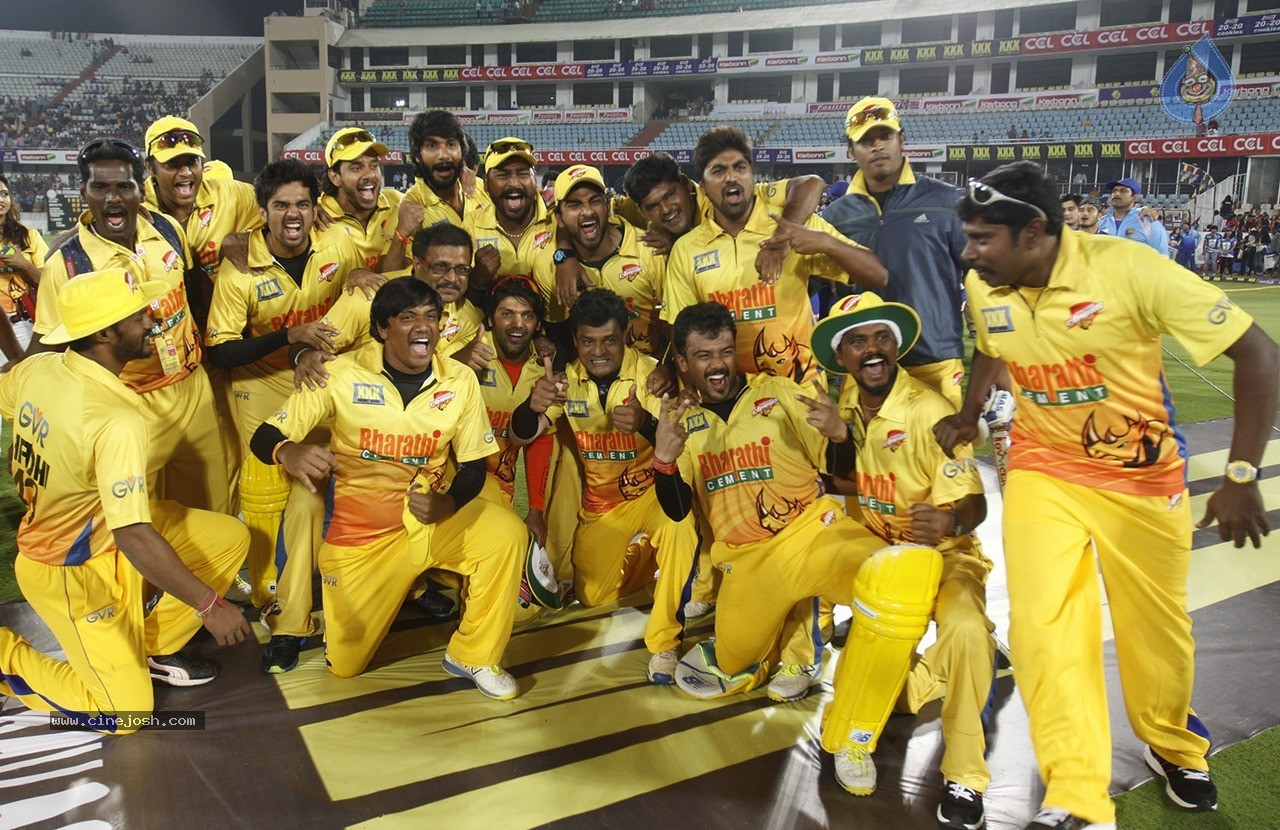 Chennai Rhinos Vs Karnataka Bulldozers Match Photos - 142 / 150 photos